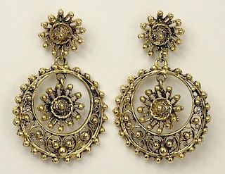 Lady's Vintage 14 Karat Yellow Gold Chandelier Earrings