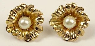 Lady's Pearl and 14 Karat Yellow Gold Flower Earrings