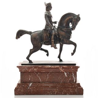 SMALL BRONZE SCULPTURE, MOUNTED MILITARY OFFICER