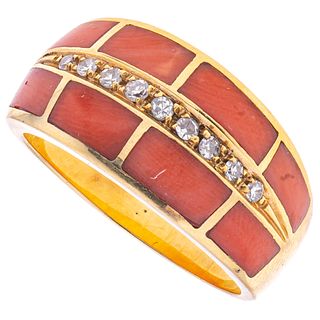 CORALS AND DIAMONDS RING. 18K YELLOW GOLD