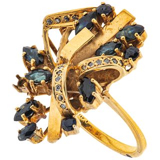 SAPPHIRES AND DIAMONDS RING. 12K YELLOW GOLD