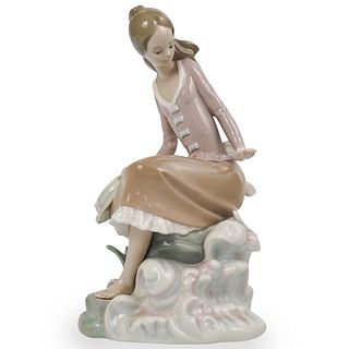 Lladro "Girl At The Pond" Porcelain Figurine