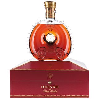 Rémy Martin. Louis XIII Grande Champagne Cognac. France. Carafe No. AM 4183. Licorera de cristal de baccarat c...