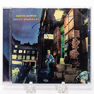 DAVID BOWIE, "ZIGGY STARDUST" AUTOGRAPHED CD