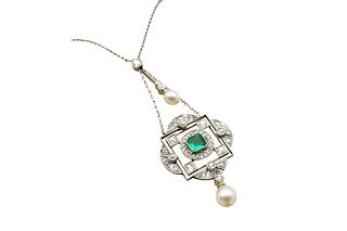 A PEARL, EMERALD AND DIAMOND PENDANT NECKLACE
 The lobed quatrefoil pendant