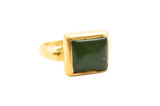 A CHRYSOPRASE RING, PROBABLY 15TH - 16TH CENTURY
 The square-shaped cabocho