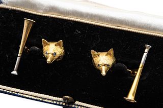 A PAIR OF EARLY 20TH CENTURY NOVELTY HUNTING CUFFLINKS 
 Double-sided, the 