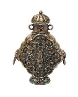 A TIBETAN WHITE METAL SNUFF BOTTLE, set with turquoise and coral stones, th