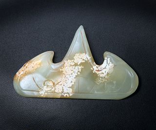 A CHINESE JADE BRUSH REST, 19TH CENTURY, carved as a three-peak mountain. 6