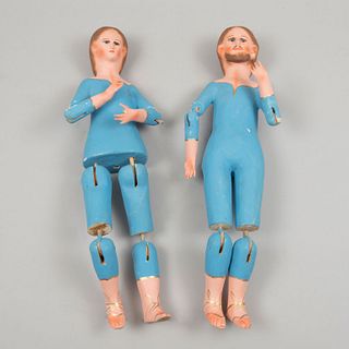 San José y la Virgen. SXX. En talla de madera policromada. Articulados de piernas y brazos. Para ser vestidos. 54 x 19 x 9 cm.