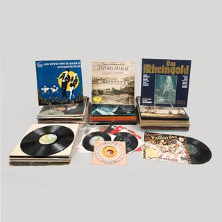 Colección de 60 discos. LP's. Diferentes géneros musicales. Consta de: a) Werner Müller. Gypsy! b) Ivan Rebroff. Otros.