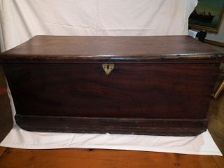 PENN. CANTED CHEST CA 1820