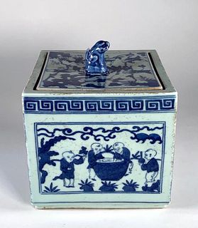 Chinese Blue and White Container, Wanli Mark