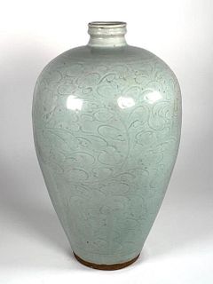 Chinese Qing Celadon Meiping Vase