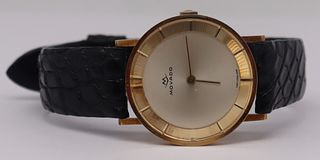 JEWELRY. Vintage Movado 18kt Gold Wrist Watch.