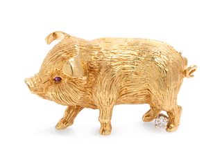 YELLOW GOLD AND DIAMOND PIG BROOCH