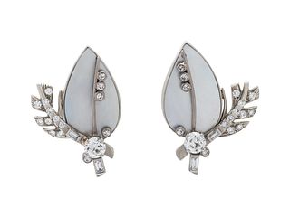EVE ALFILLE, DIAMOND AND MOTHER-OF-PEARL 'FIRST FROST' EARCLIPS
