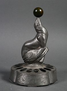 Metal FLOWER FROG, Seal Balancing Ball