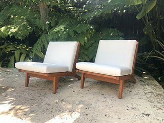 Hans Wegner - GE 370 - Lounge Chairs