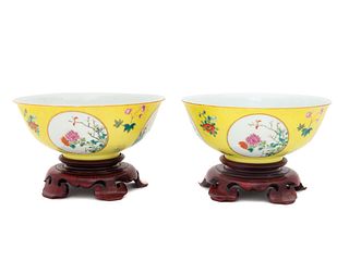 A Pair of Famille Jaune Sgraffito Ground 'Floral' Porcelain BowlsDiam 7 7/8 in., 20 cm.