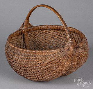 Finely woven Gods eye basket, 19th c.