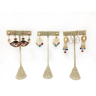 5 PAIRS OF GOLD PLATED EARRINGS WITH COLORED STONES