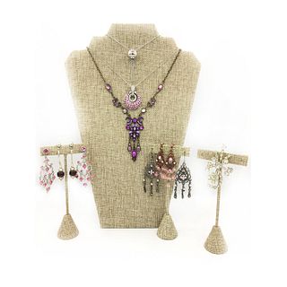 3 NECKLACES, 4 PAIRS EARRINGS, ONE BROOCH