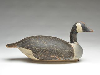 Canada goose with turned head, Ward Brothers, Crisfield, Maryland, circa 1930s.