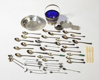 Small grouping of silver and silver plate