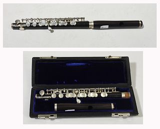 Small flute/ piccolo by Verne Q Powell Boston