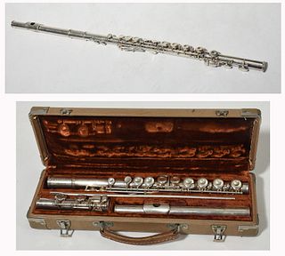 Collegiate flute by Frank Holton & Co.