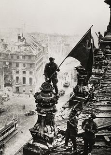 JEWGENI CHALDEJ (1917–1997) Raising the Soviet flag over the Reichstag, Berlin 1945