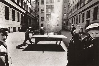 WILLIAM KLEIN (* 1928) Ping-Pong, Moscow 1960