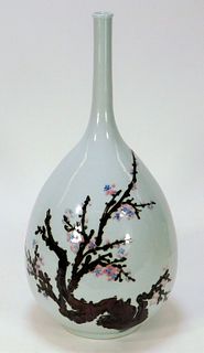 Japanese Kousa Dogwood Porcelain Vase