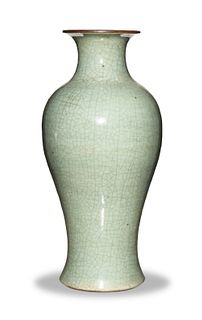 Chinese Ge Glazed Vase, 19th Century
