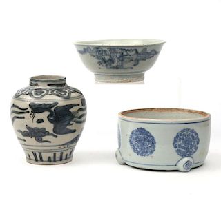 (3pc) CHINESE BLUE & WHITE PORCELAIN VESSELS