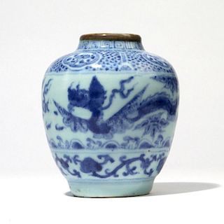 CHINESE BLUE & WHITE PORCELAIN ‘DRAGON’ JAR