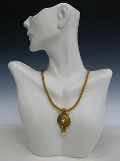 VINTAGE 18KT PENDANT AND WHEAT LINK NECKLACE