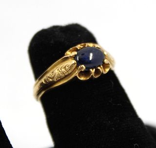 Vintage 18K Yellow Gold And Sapphire Cabochon Ring