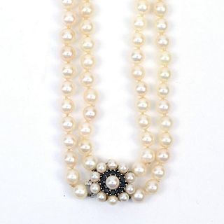 DOUBLE-STRAND PEARL NECKLACE