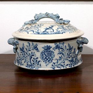 CONTINENTAL PORCELAIN TUREEN & COVER