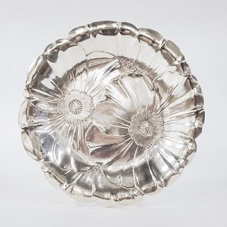 WALLACE STERLING SILVER EMBOSSED FLORIFORM BOWL
