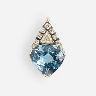 Aquamarine, diamond, and gold pendant