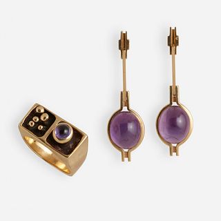 Modernist amethyst and gold ring with earrings