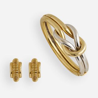 Bicolor gold bangle and earrings