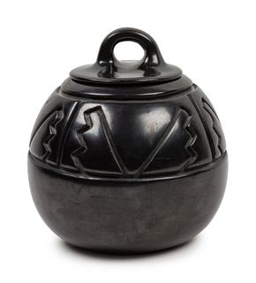 Margaret Tafoya
 (SANTA CLARA, 1904-2001)
Blackware Bean Pot with Lid