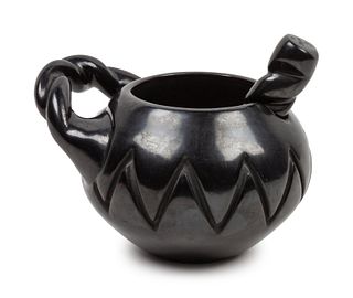 Nathan Youngblood
(SANTA CLARA, B. 1954)
Blackware Bean Pot and Ladle