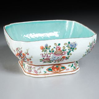 Chinese polychrome glazed porcelain footed bowl