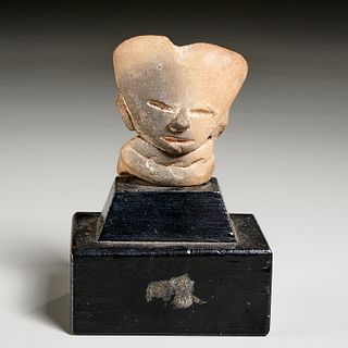 Pre-Columbian Totonac smiling face, ex-Komor