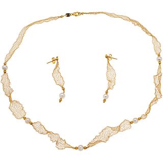 CHOKER AND EARRINGS SET WITH CULTURED PEARLS EARRINGS. 14K YELLOW GOLD